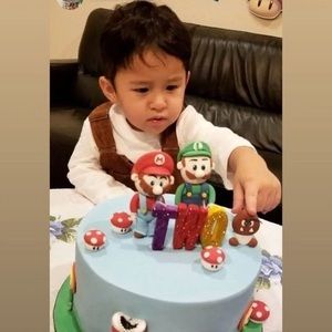 Meet your Posher, Zeinab